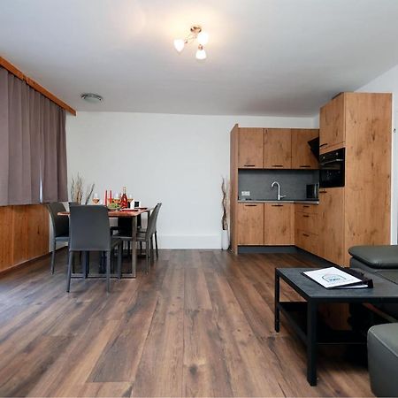 Apartment Mark By Four Seasons Apartments Капрун Екстериор снимка